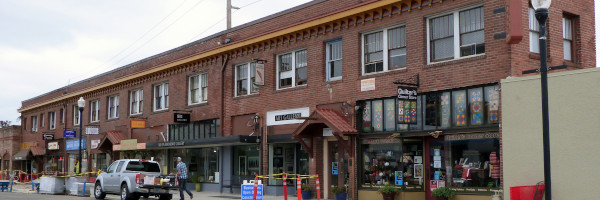 File:Fisher-Rossi Building - Beaverton Oregon.jpg