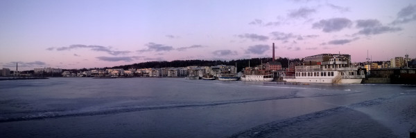 File:Lahti Harbour.jpg