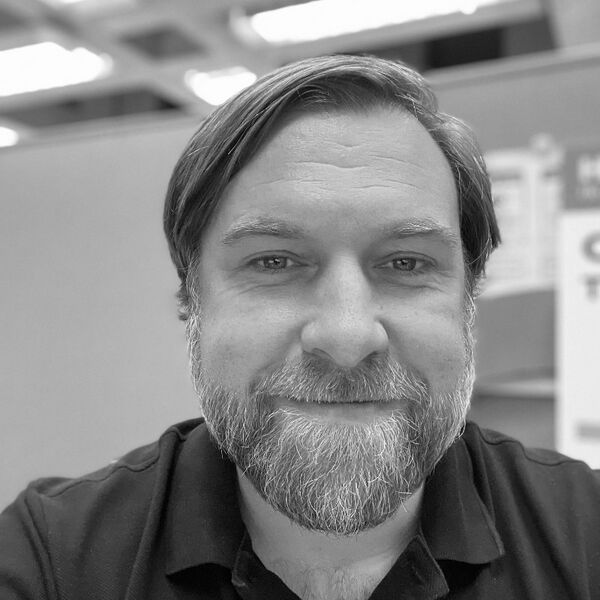 File:Matt Warfield.jpeg